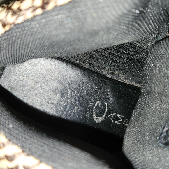 Jeff Campbell, high tops - Picture 8 of 14